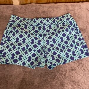 Vineyard Vines size 2 shorts